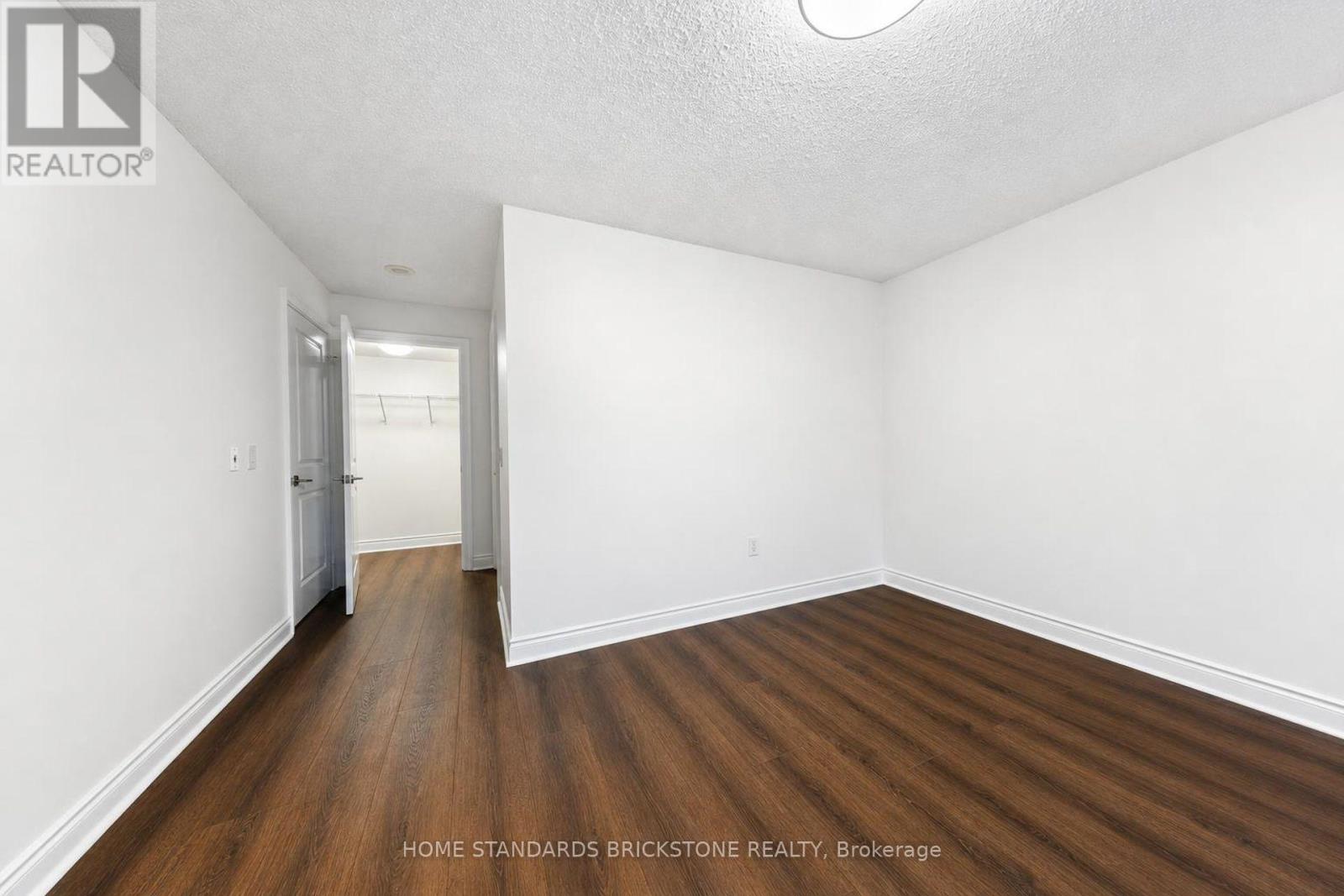 #2226 500 DORIS AVENUE - 19