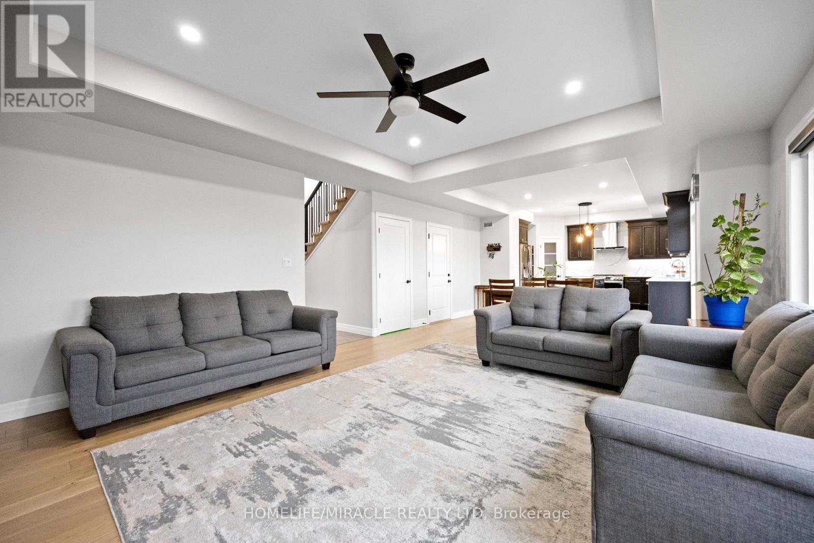 61 RAYCROFT DRIVE - 10