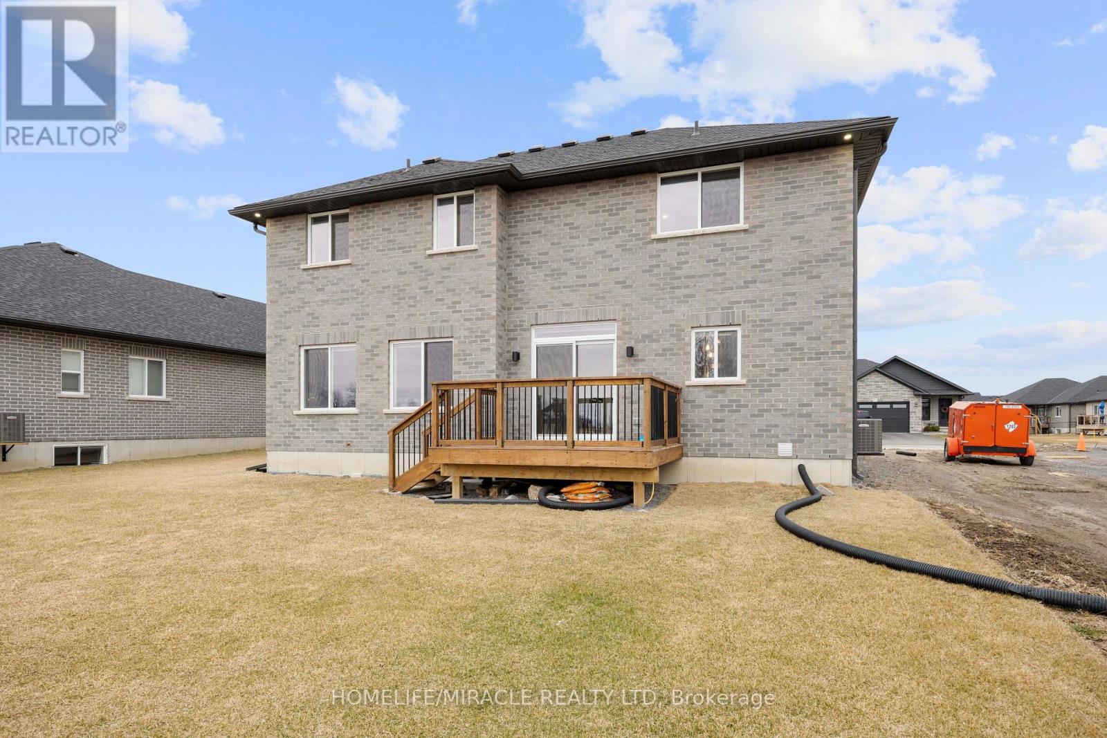 61 RAYCROFT DRIVE - 26