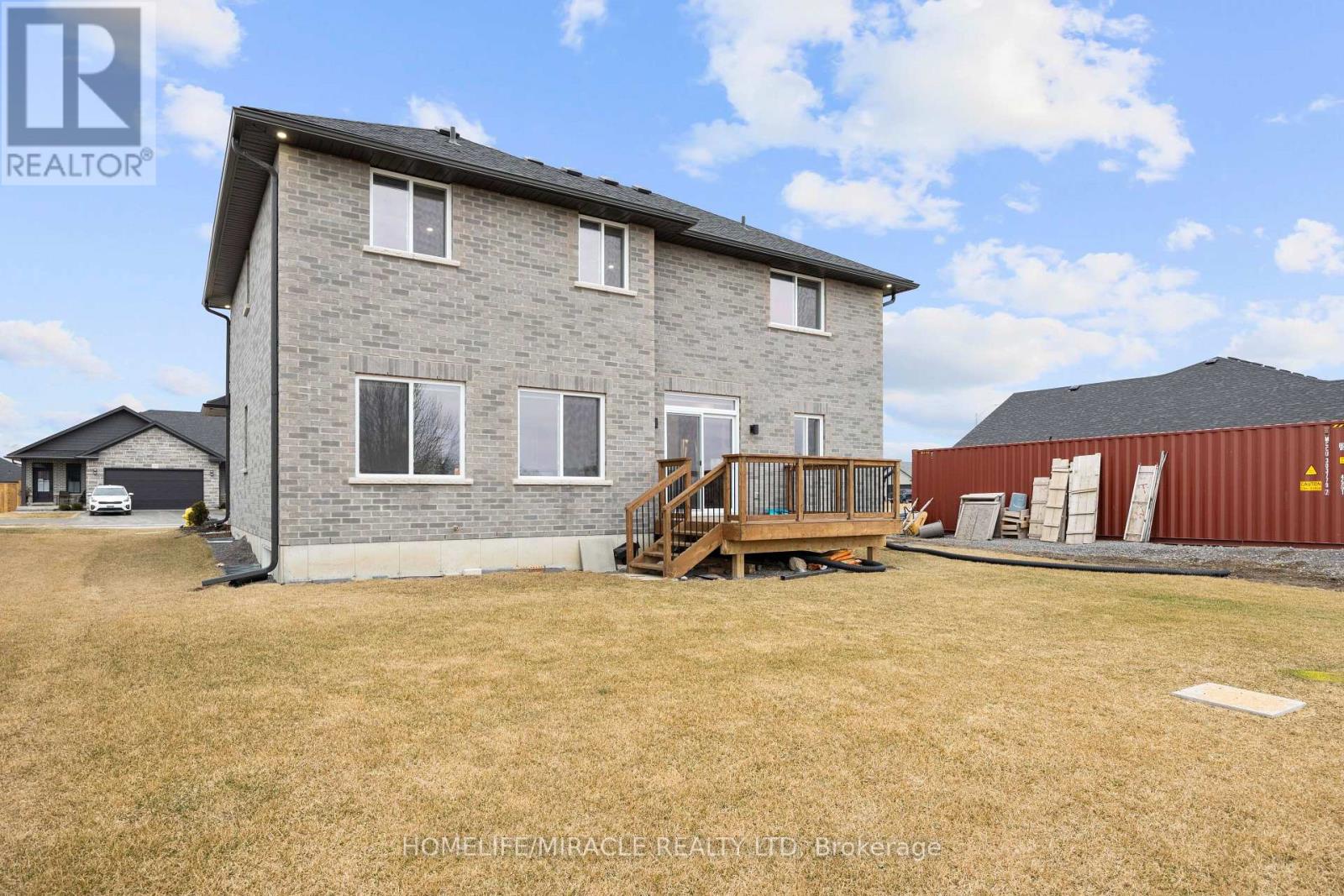 61 RAYCROFT DRIVE - 27