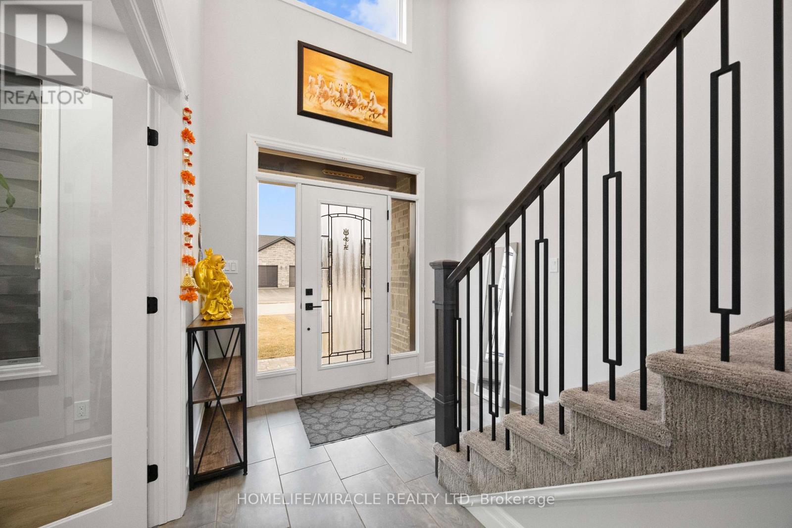 61 RAYCROFT DRIVE - 4