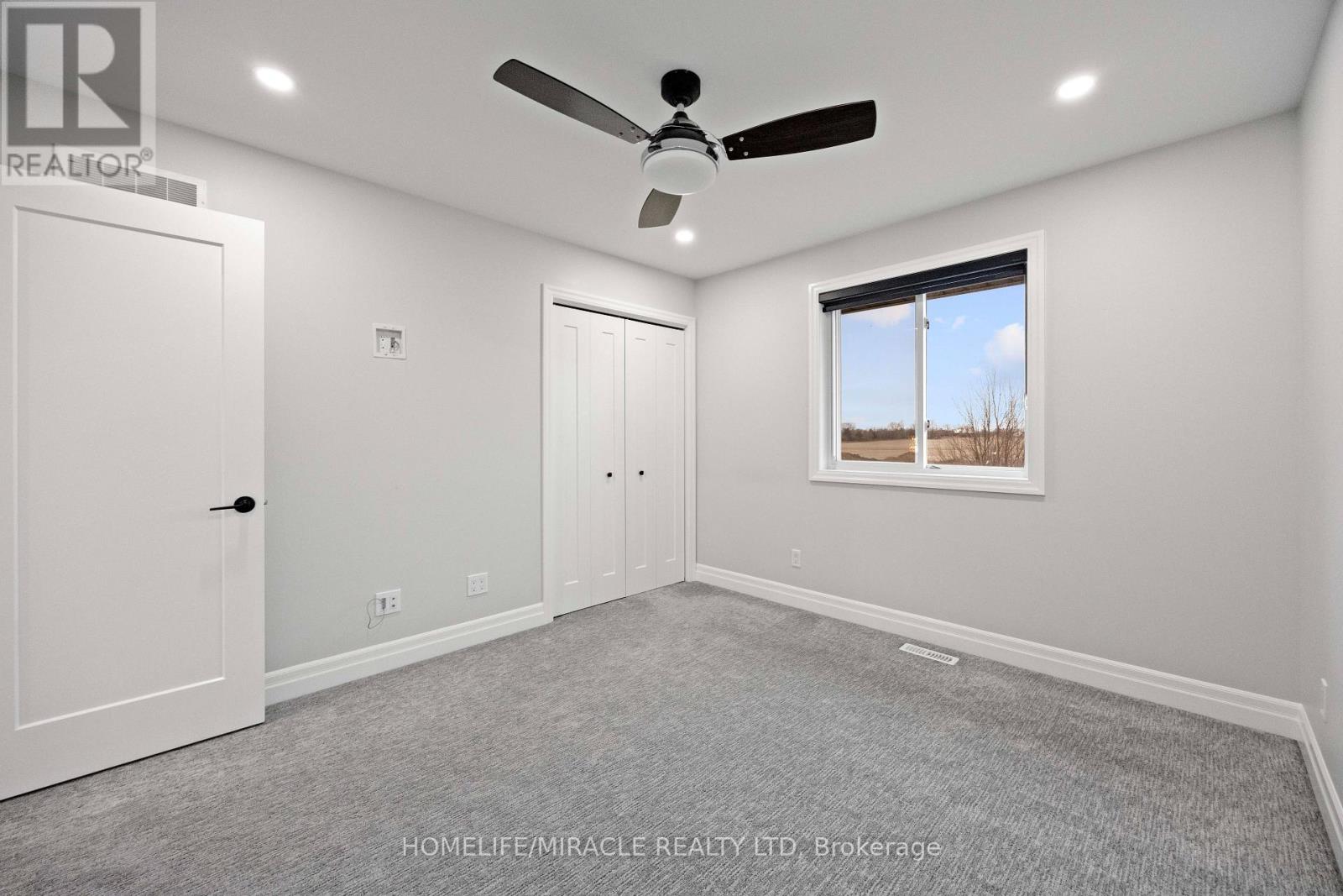 61 RAYCROFT DRIVE - 40