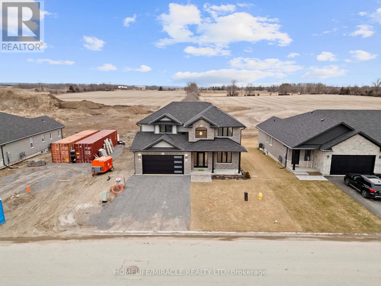 61 RAYCROFT DRIVE - 47