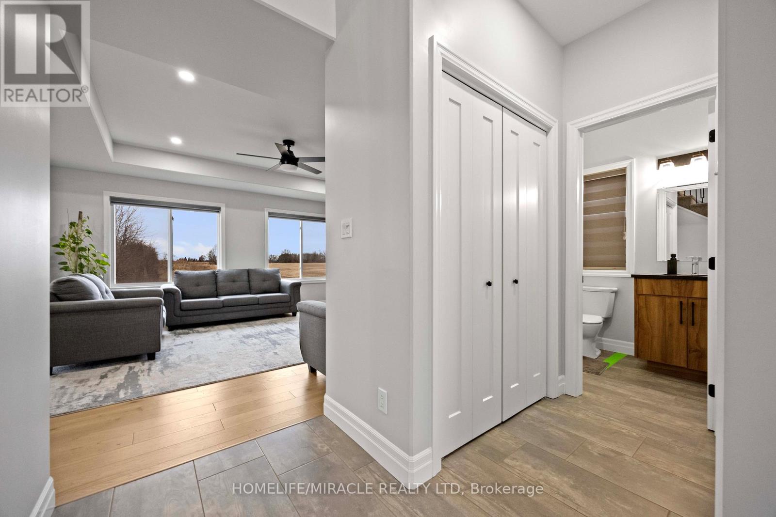61 RAYCROFT DRIVE - 7