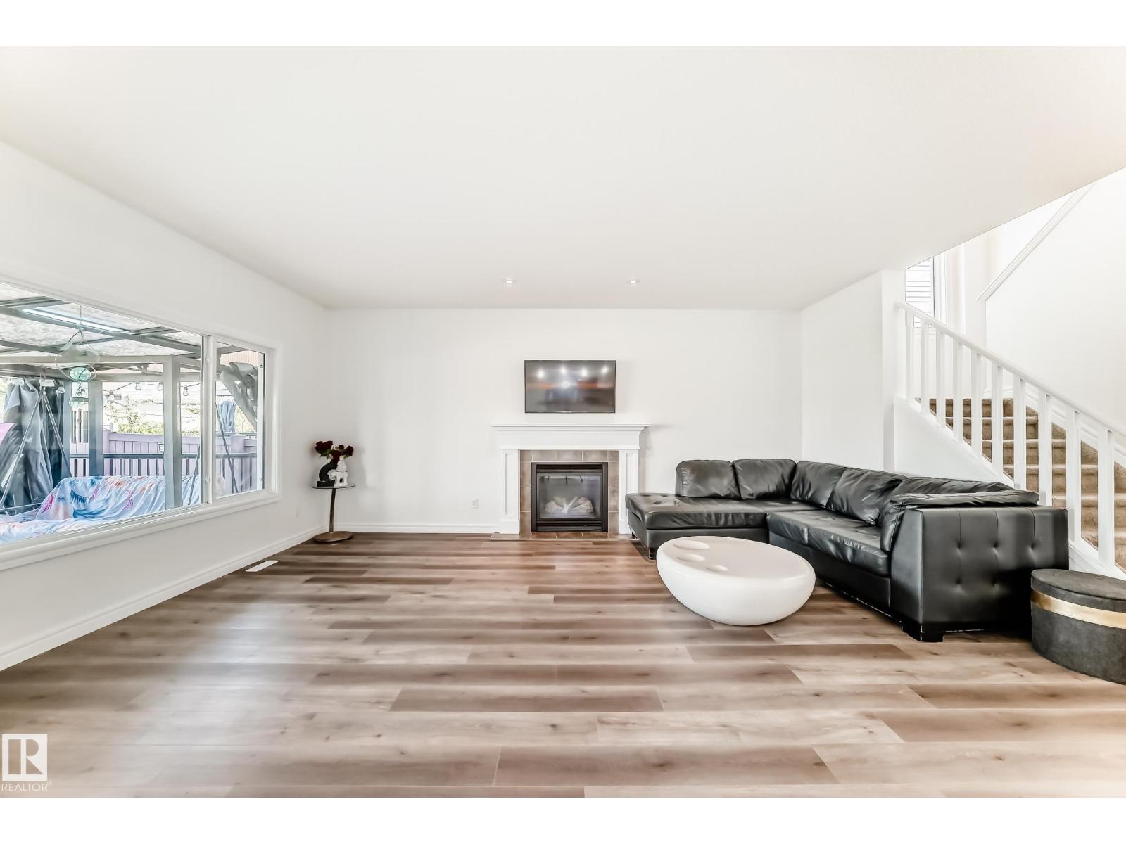 2812 12 ST NW - 14
