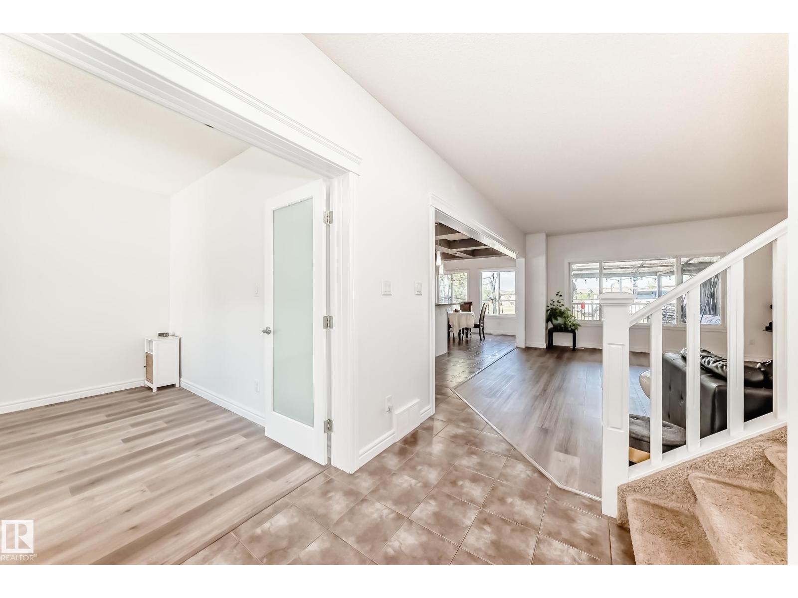 2812 12 ST NW - 17