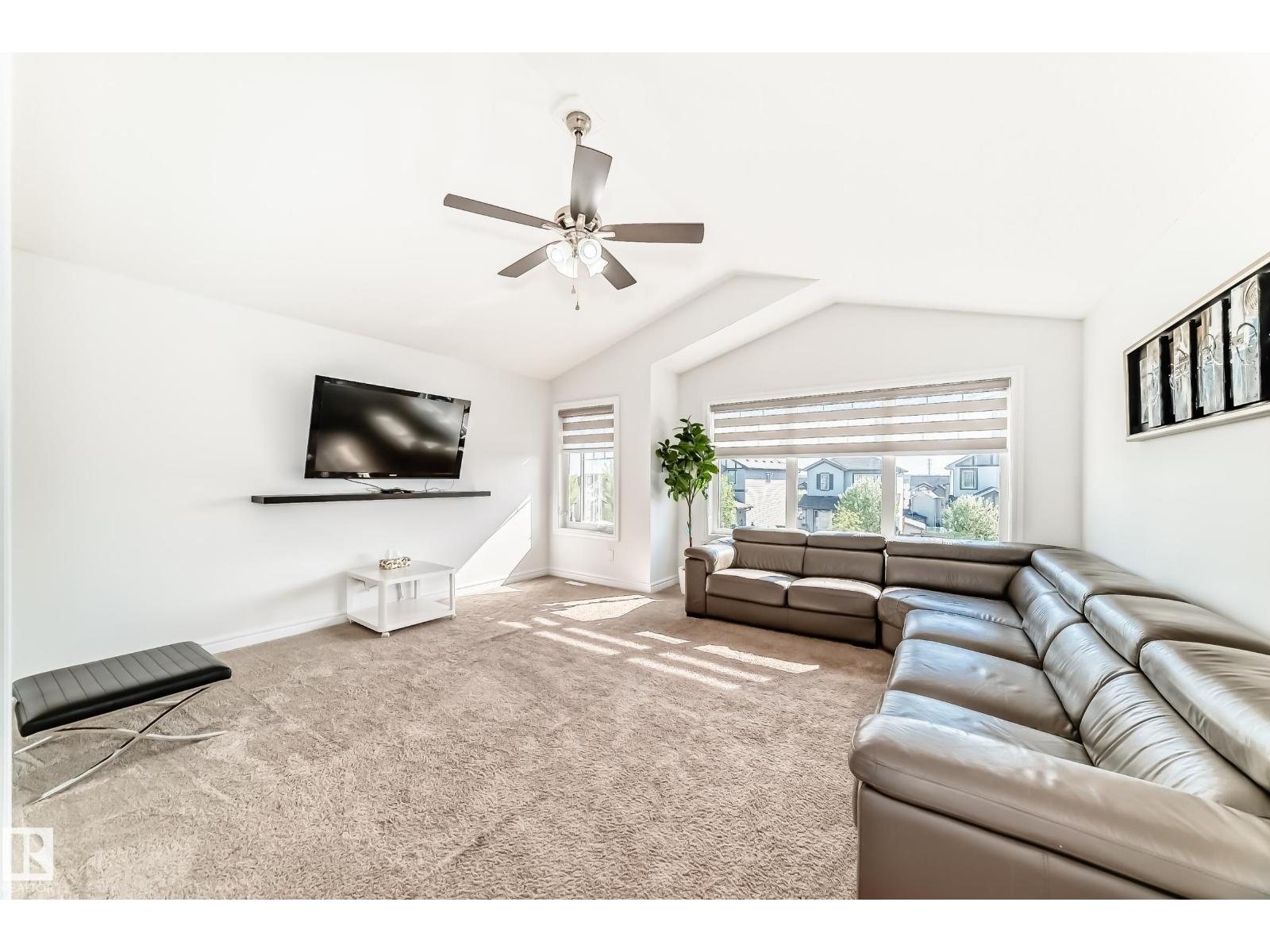 2812 12 ST NW - 38