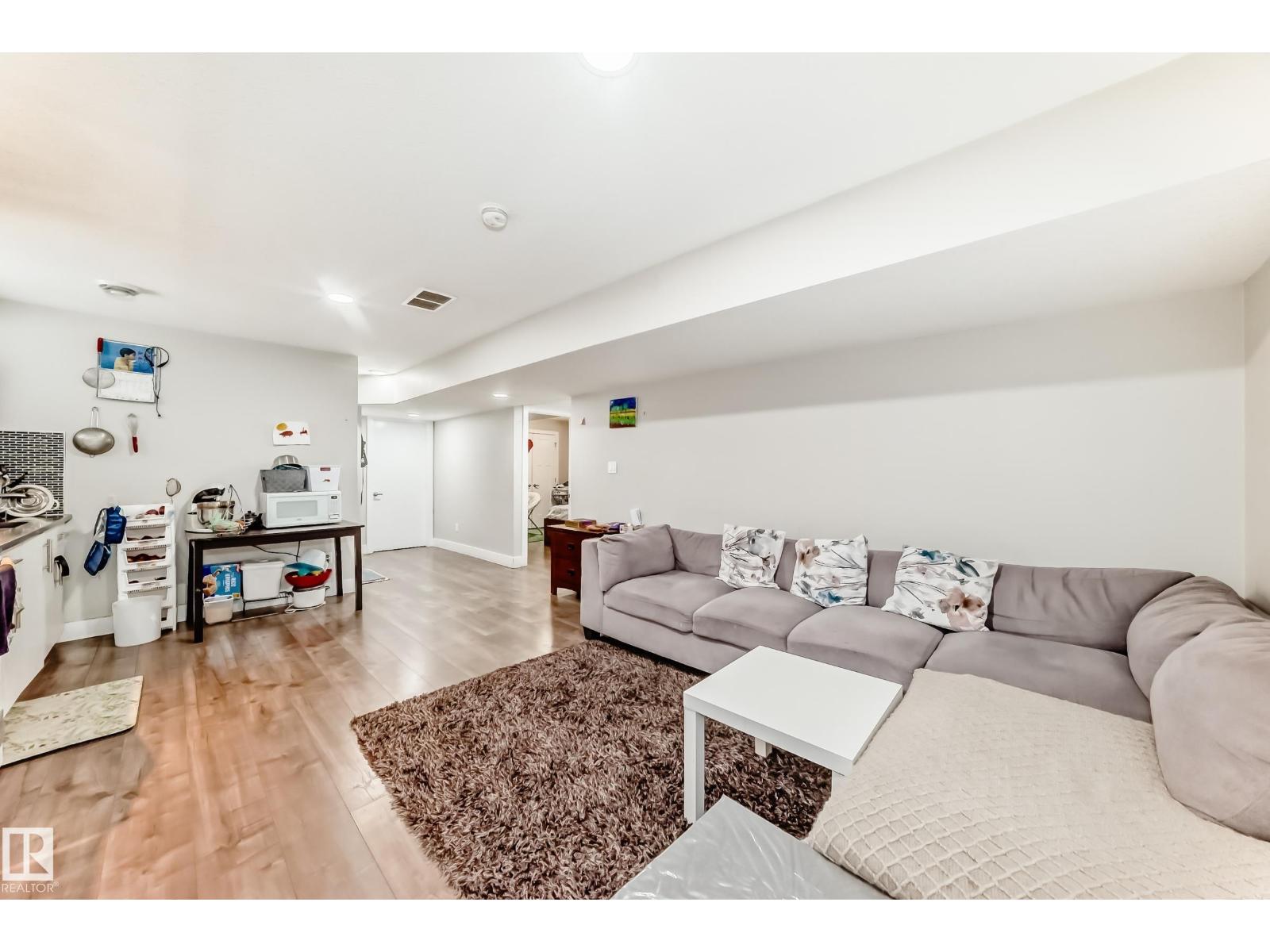 2812 12 ST NW - 42