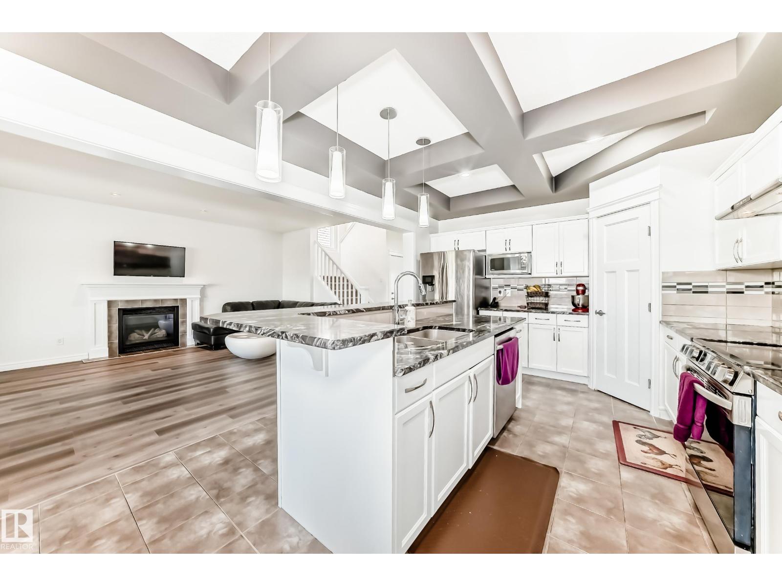 2812 12 ST NW - 9