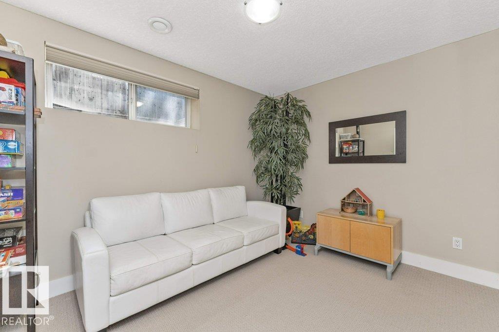 11009 131 ST NW - 45