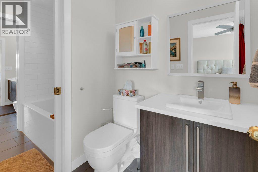 3528 20 Street SW - 14