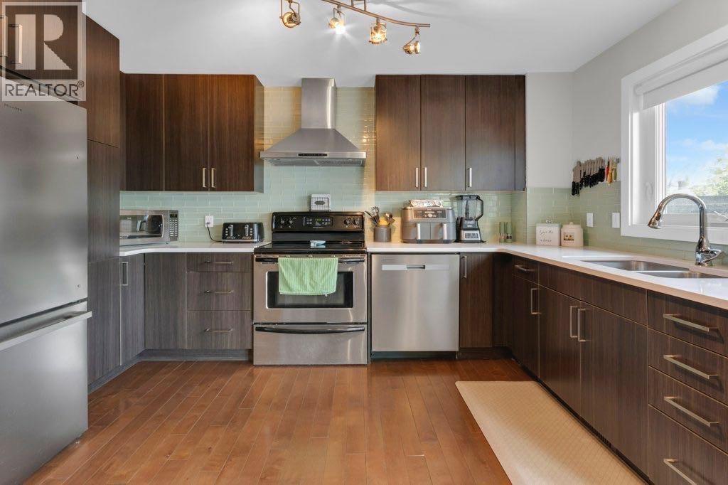 3528 20 Street SW - 5