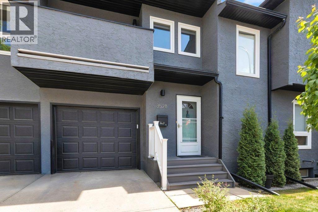 3528 20 Street SW - 2