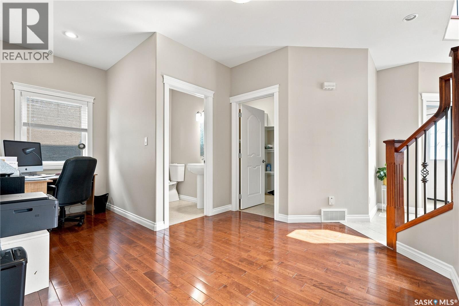 315 Waters CRESCENT - Image 14
