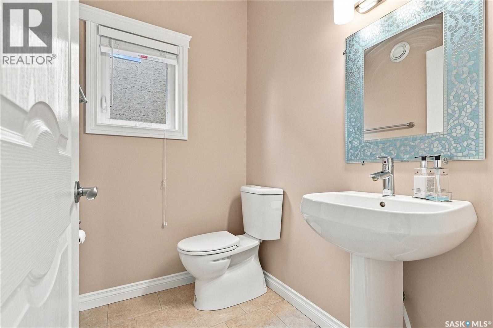 315 Waters CRESCENT - Image 15