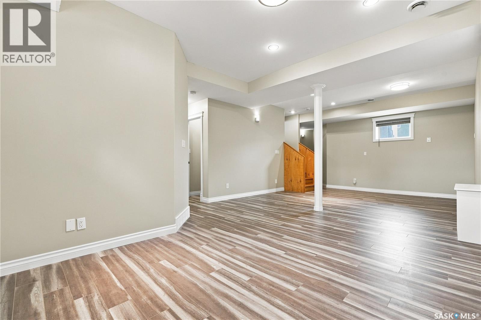 315 Waters CRESCENT - Image 54