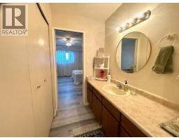 5735 Gairdner Crescent, Fort Nelson, BC V0C1R0 Photo 10