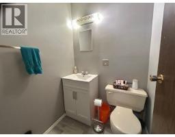 5735 Gairdner Crescent, Fort Nelson, BC V0C1R0 Photo 13