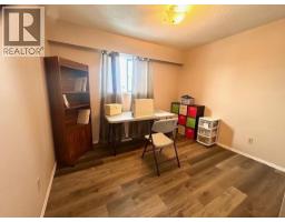 5735 Gairdner Crescent, Fort Nelson, BC V0C1R0 Photo 8