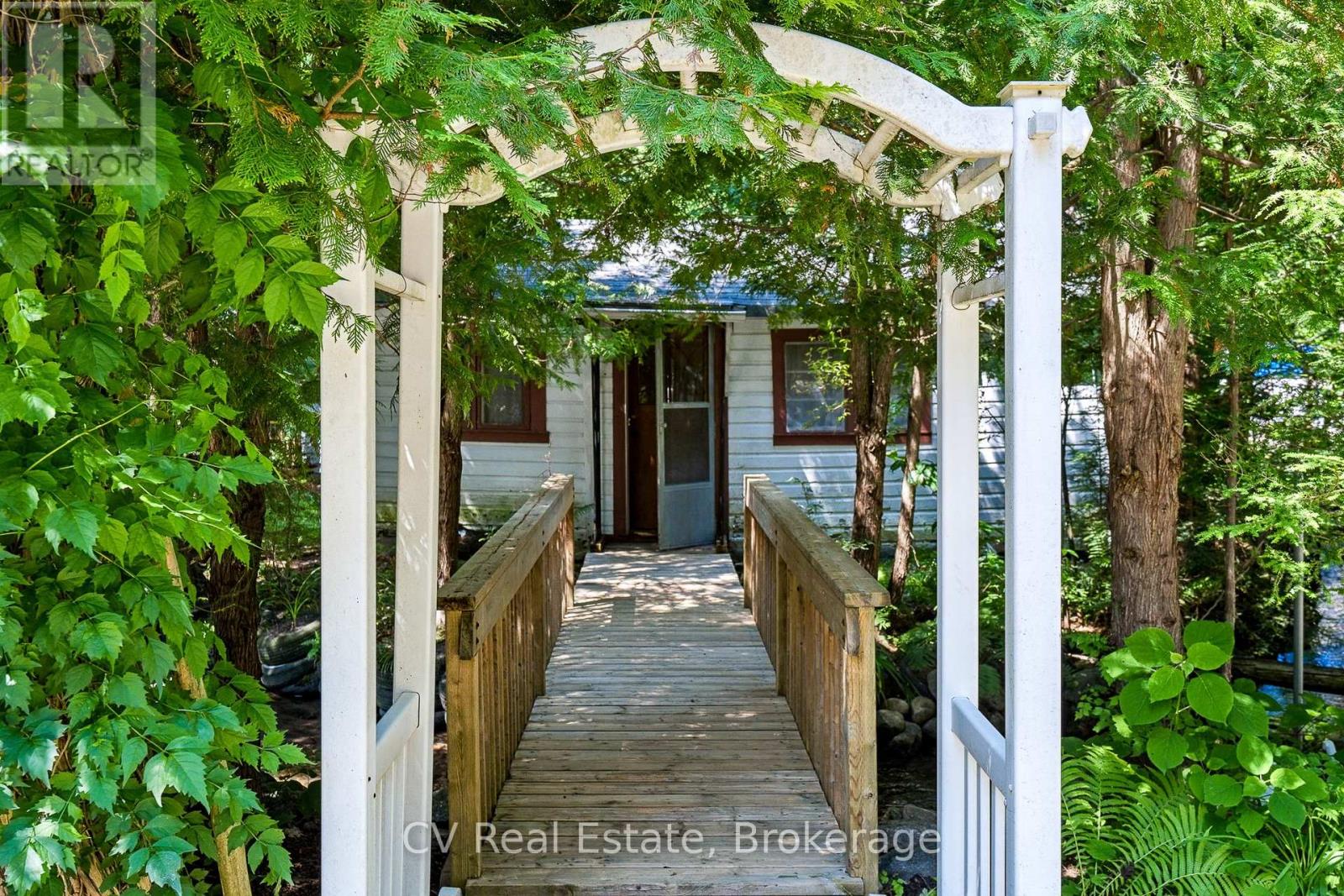 10 BROOKSIDE DRIVE - Image 15