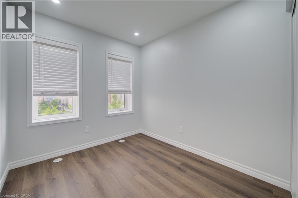 911 APPLE HILL Lane - Image 26
