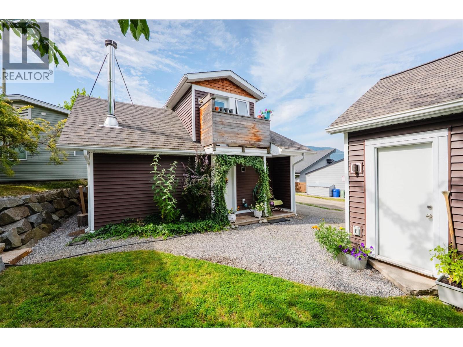 707 FIFTH Street - 5