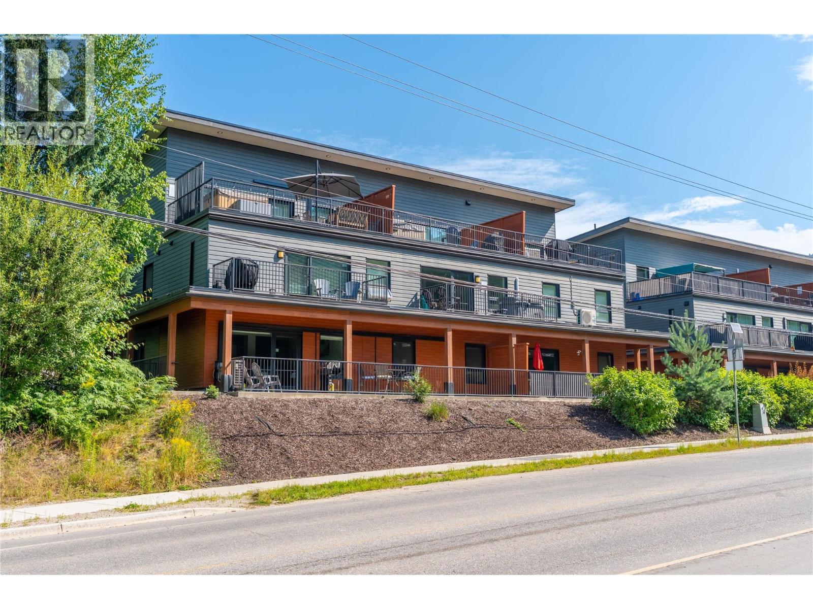 #4100 1901 Nels Nelson Crescent - 1