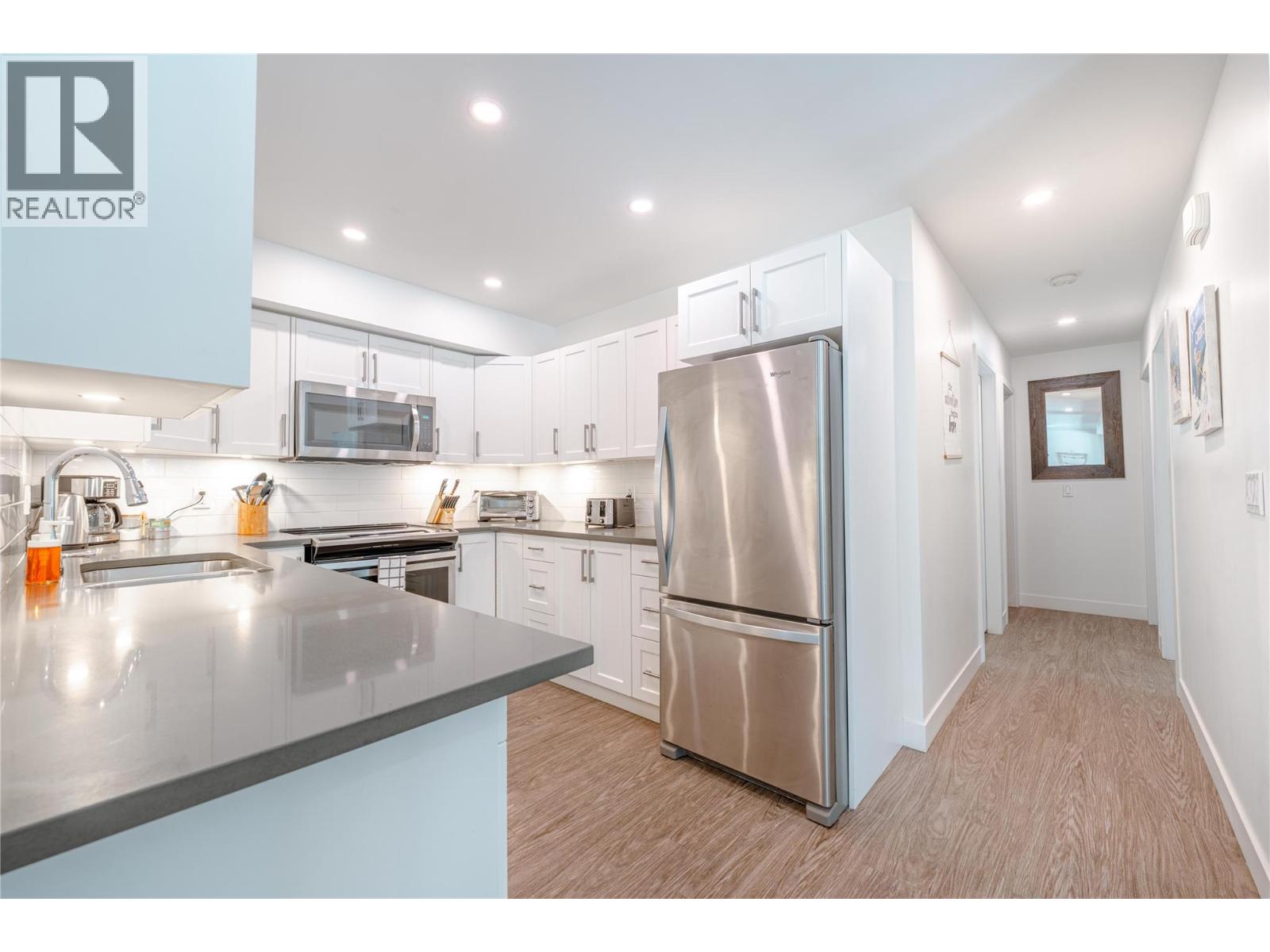 #4100 1901 Nels Nelson Crescent - 20