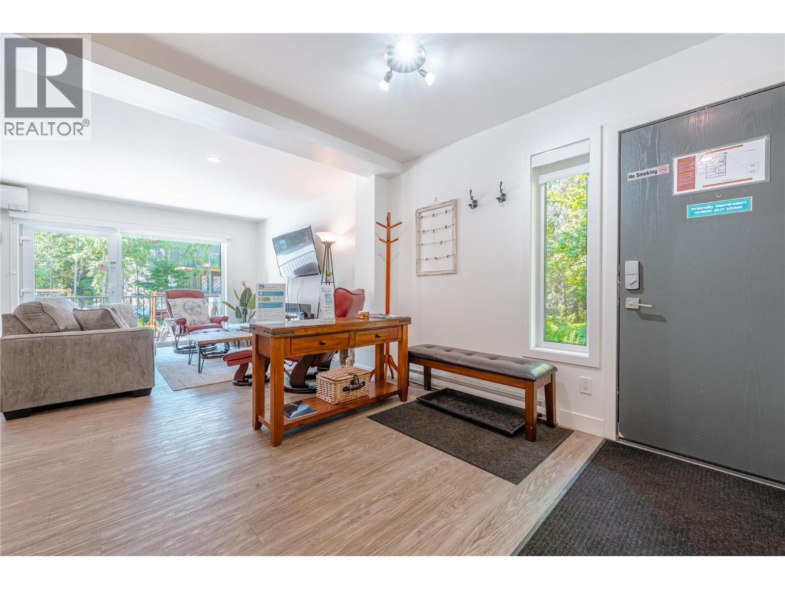 #4100 1901 Nels Nelson Crescent - 8