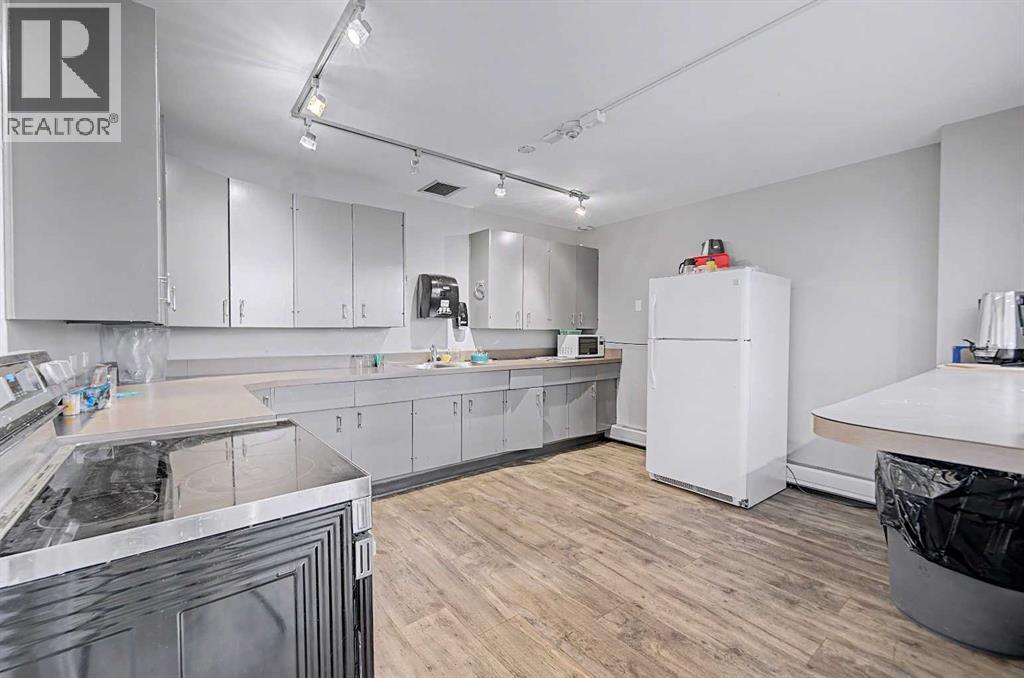 #424 1616 8 Avenue NW - 27