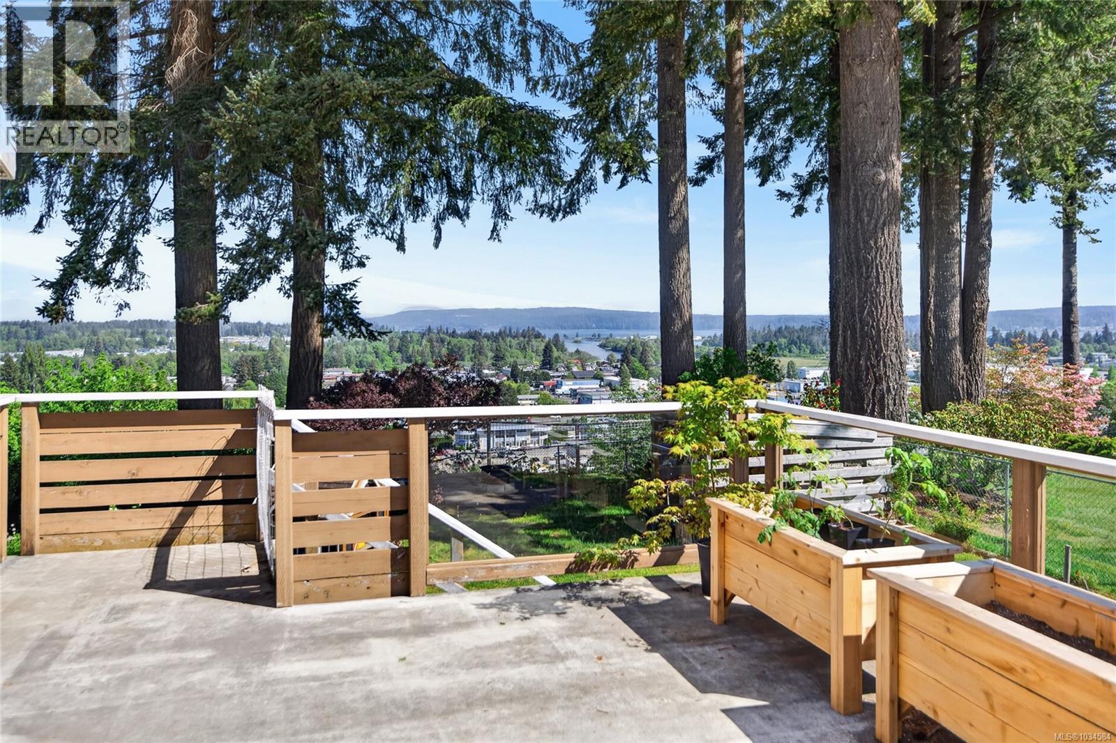 1820 Treelane Rd - Image 4