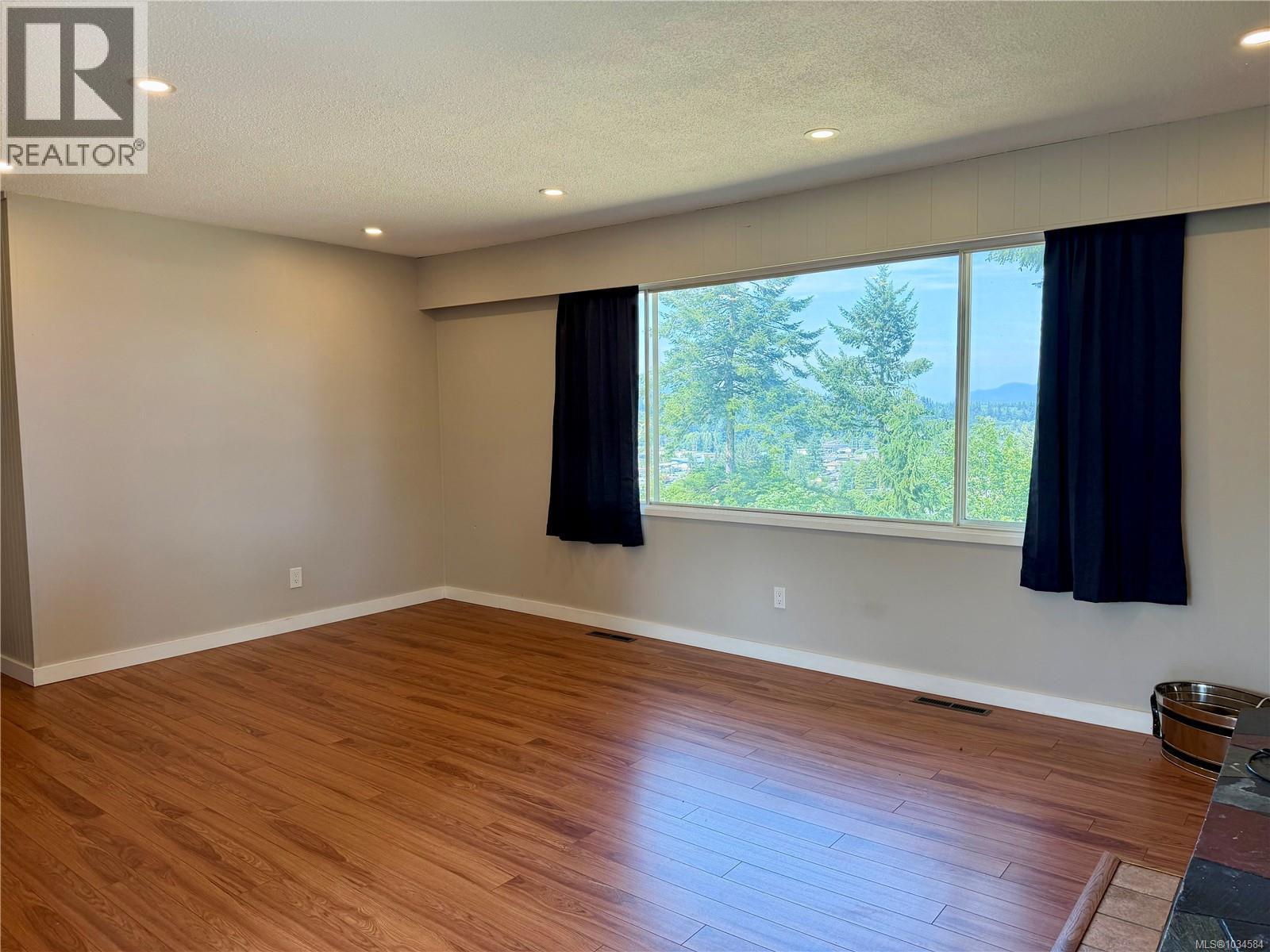 1820 Treelane Rd - 11