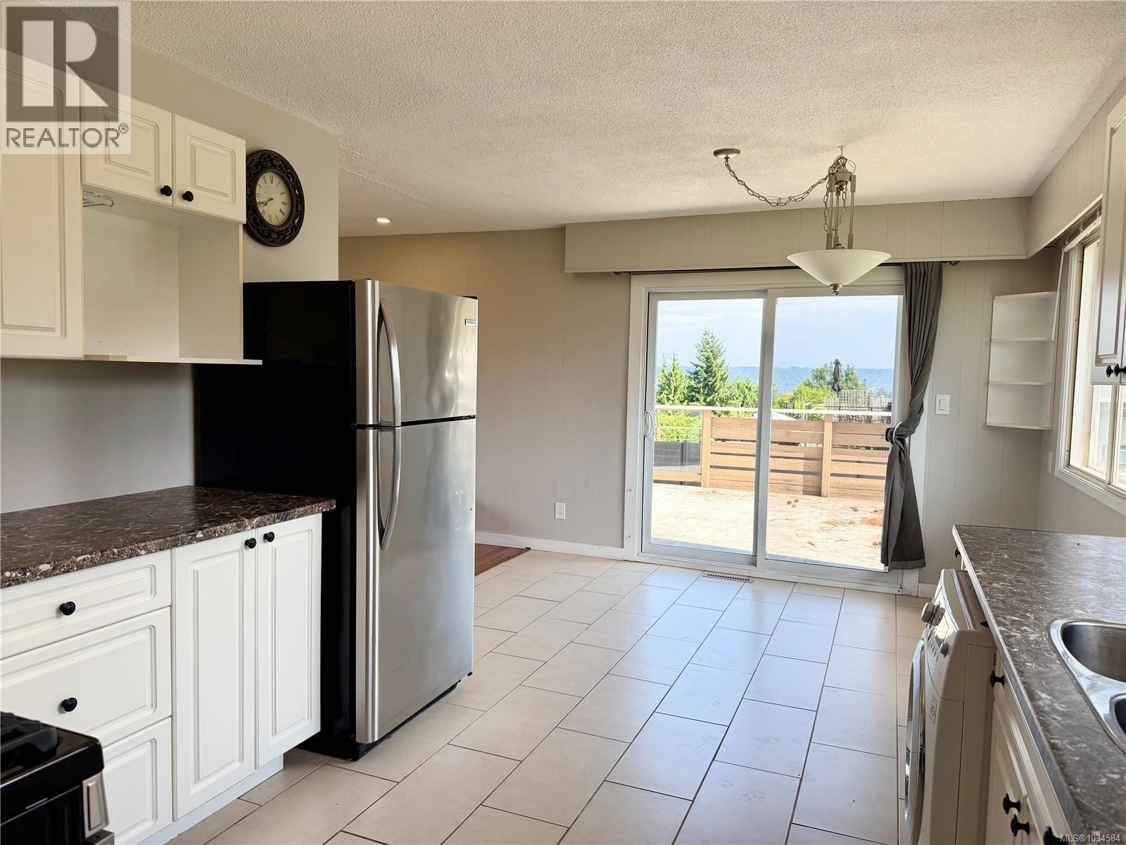 1820 Treelane Rd - 9