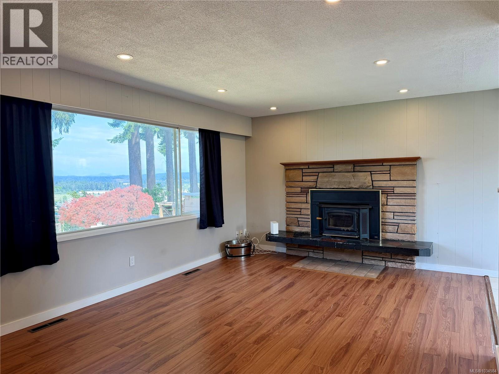 1820 Treelane Rd - Image 10