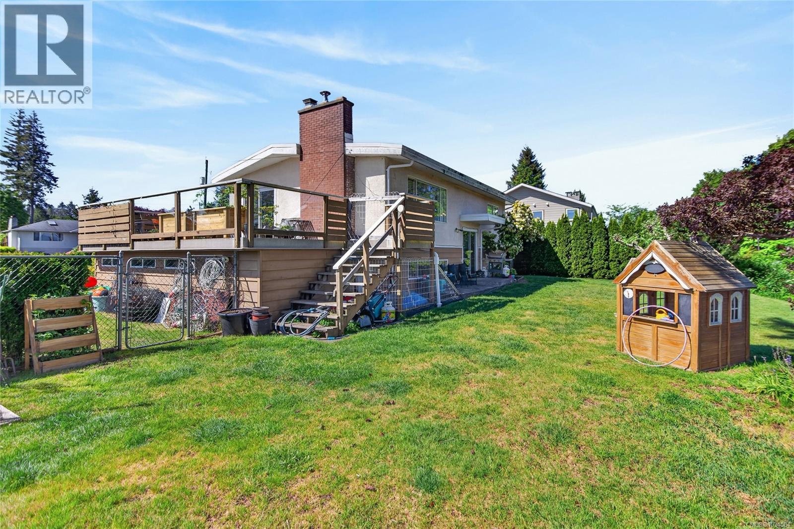 1820 Treelane Rd - Image 40