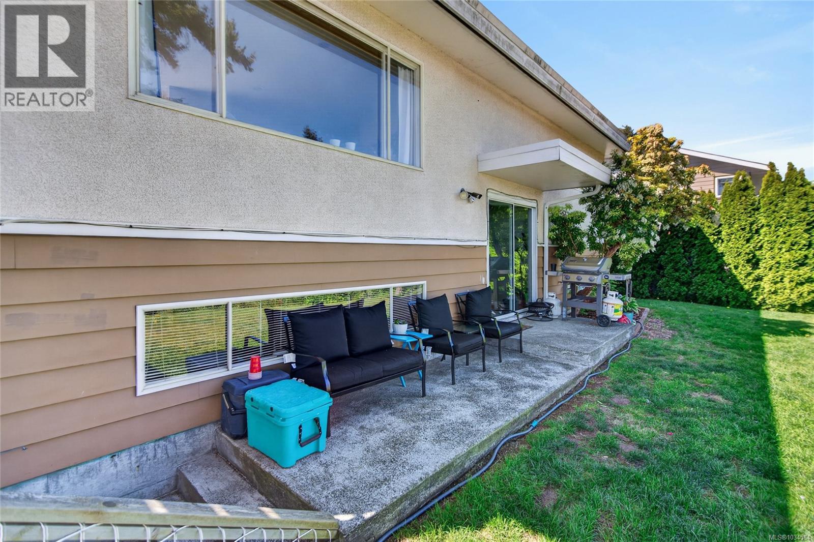 1820 Treelane Rd - Image 55
