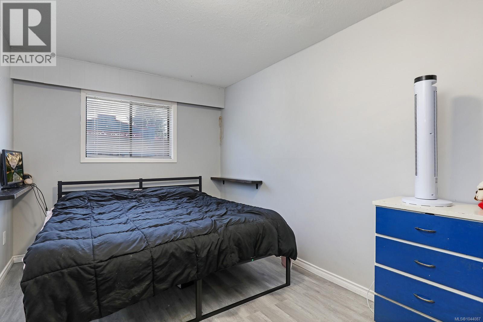 2780 Dunsmuir Ave - 12