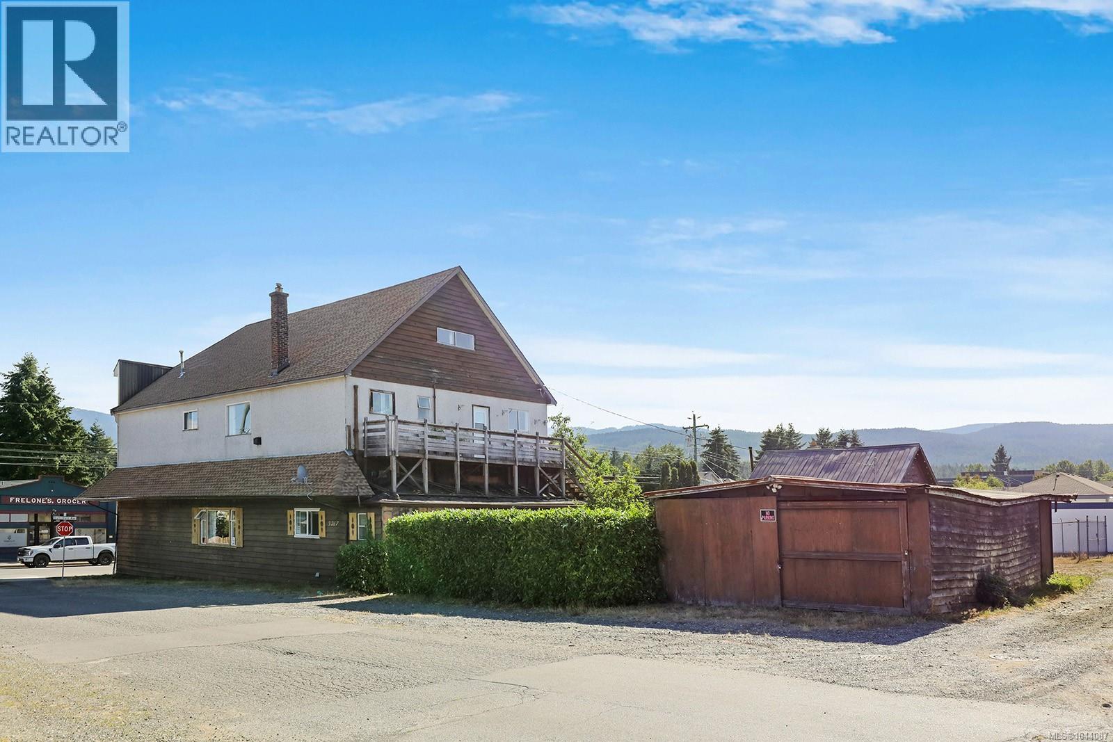 2780 Dunsmuir Ave - 16