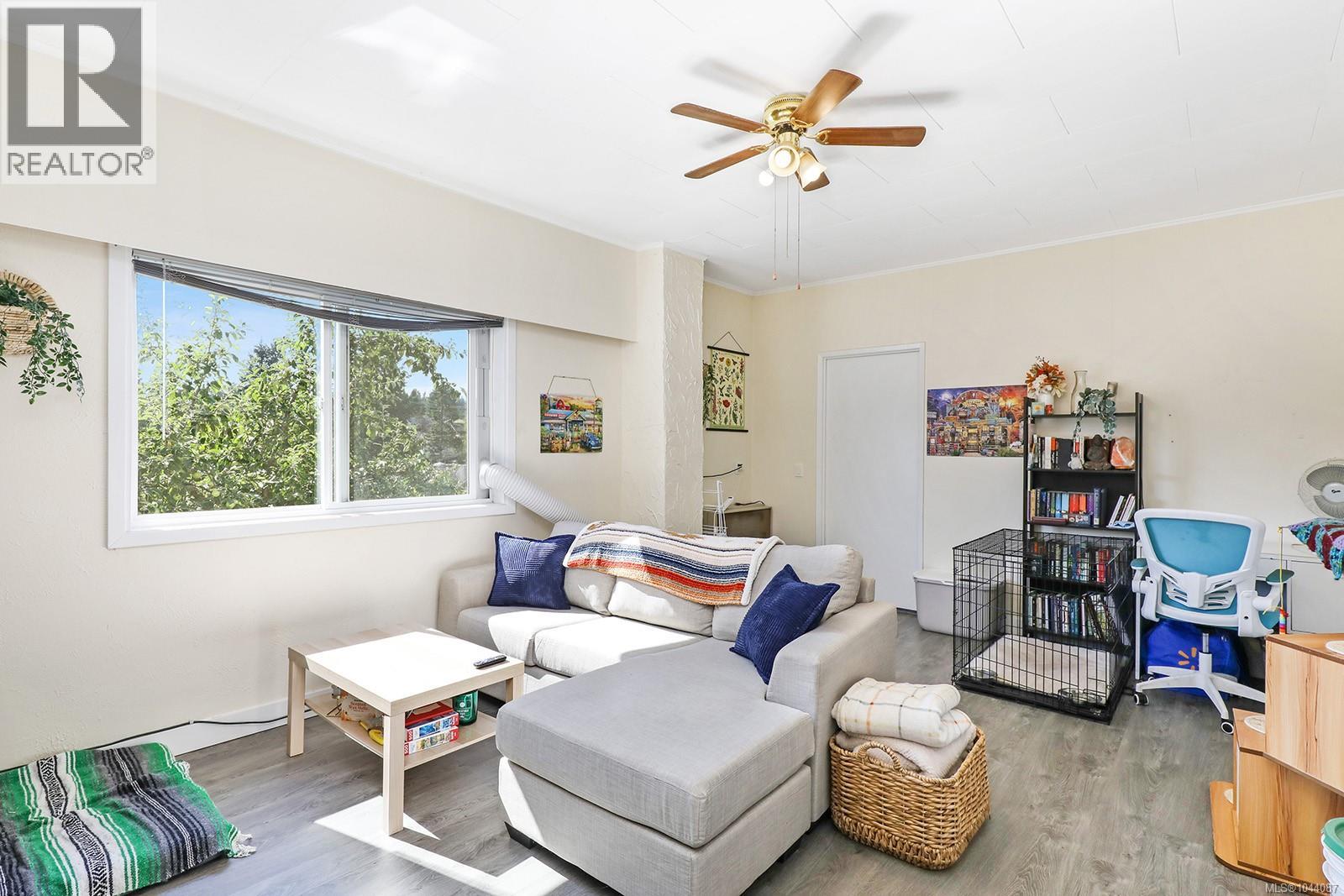 2780 Dunsmuir Ave - 18