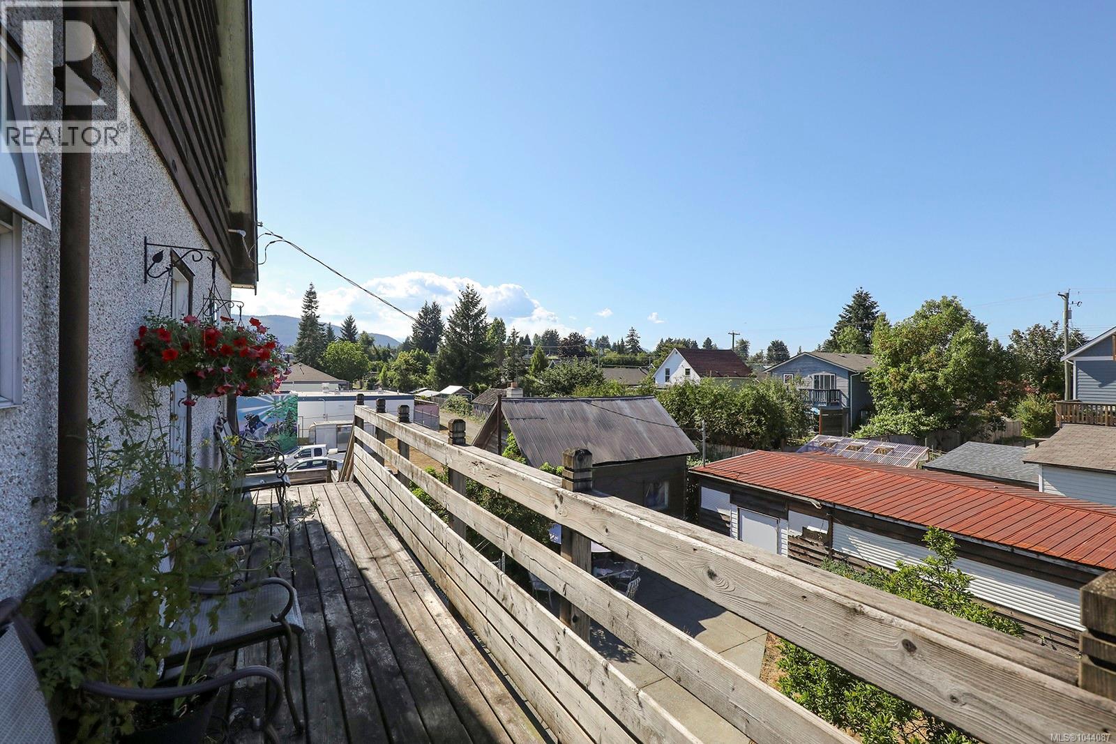 2780 Dunsmuir Ave - 23