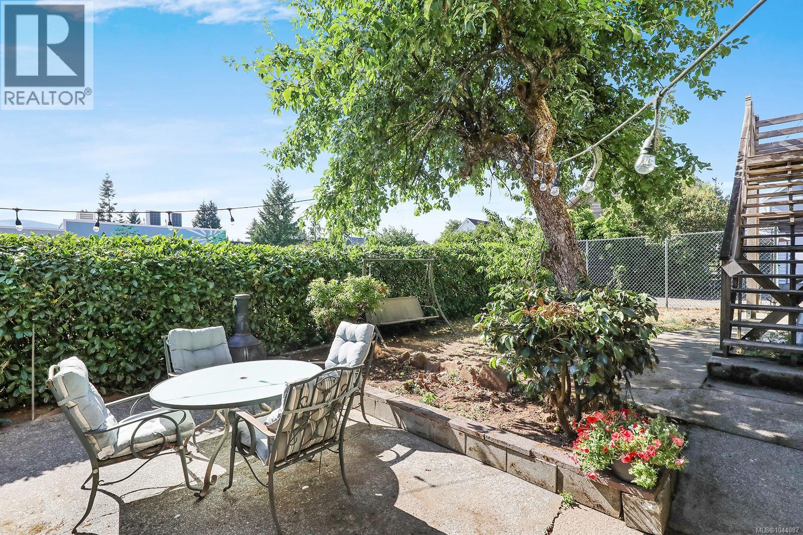 2780 Dunsmuir Ave - 35