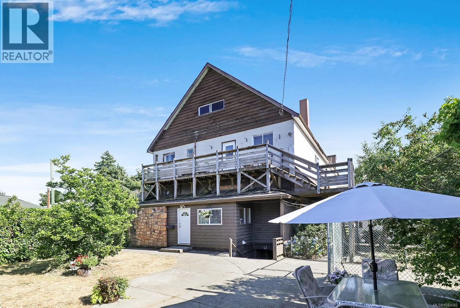 2780 Dunsmuir Ave - 40