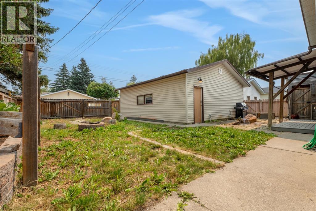 9408 5 Street SE - 40