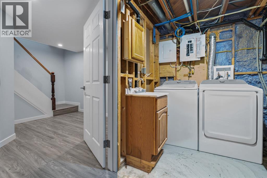 9408 5 Street SE - 39