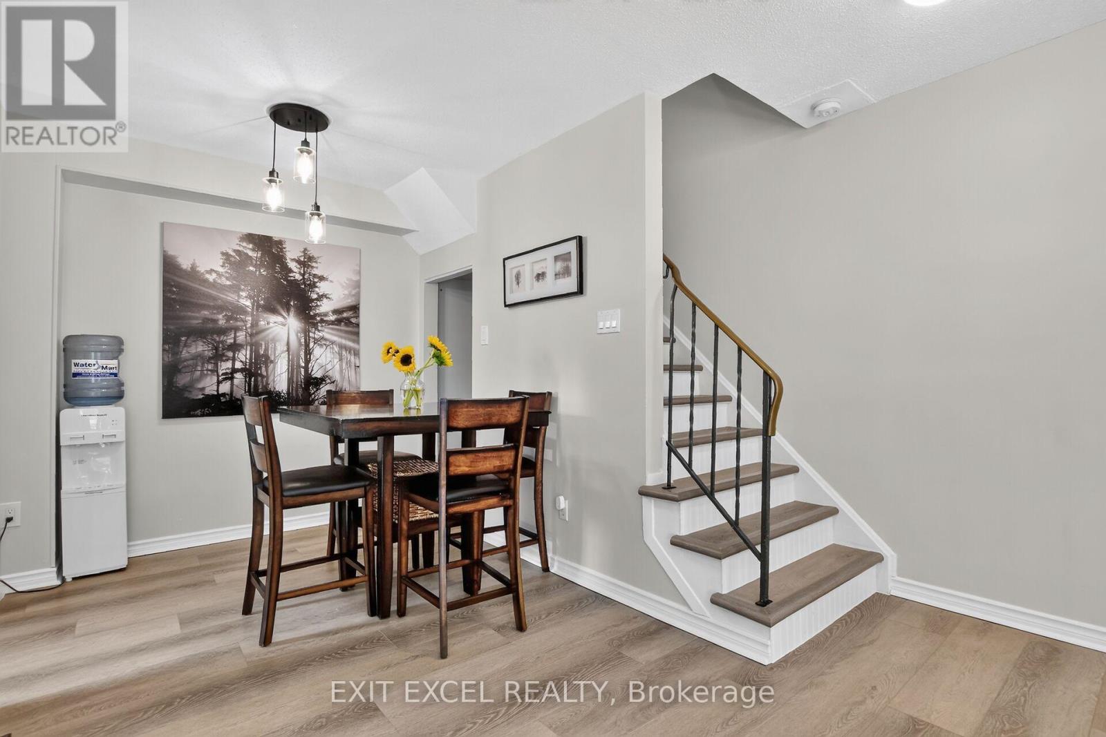 34A FORESTER CRESCENT - 10