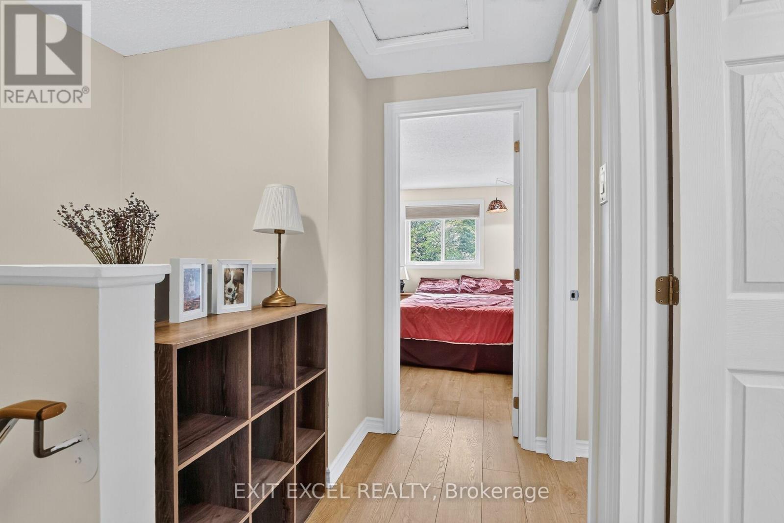 34A FORESTER CRESCENT - 11