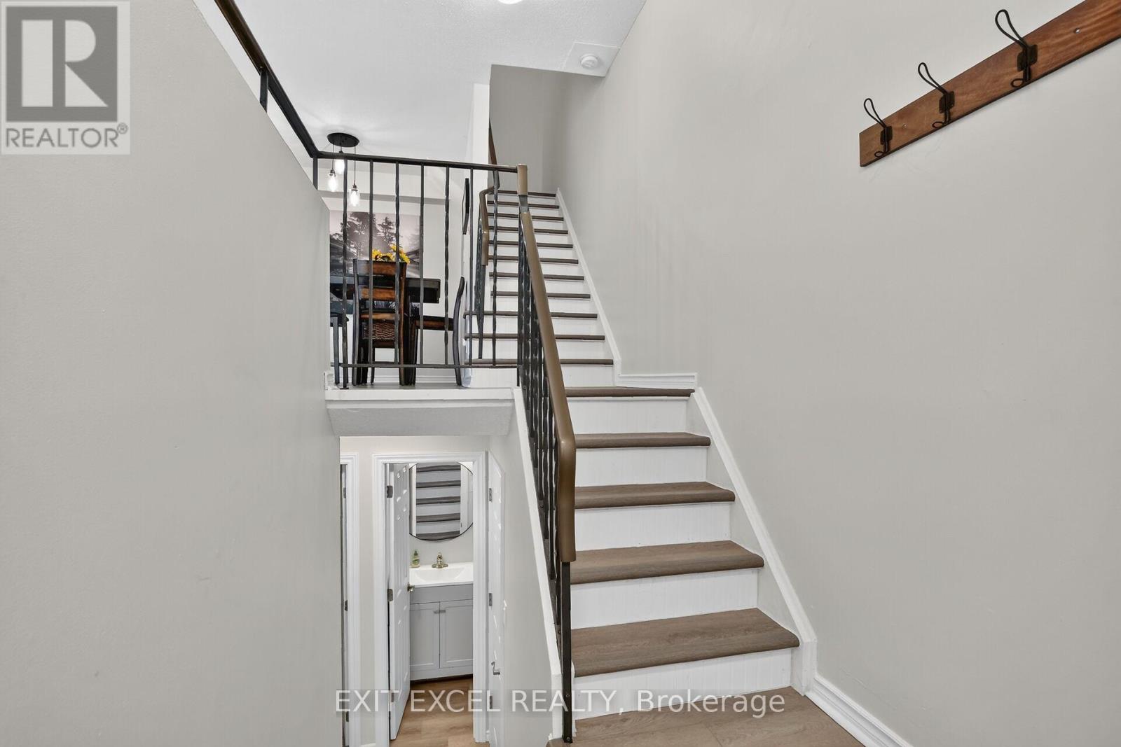 34A FORESTER CRESCENT - 18