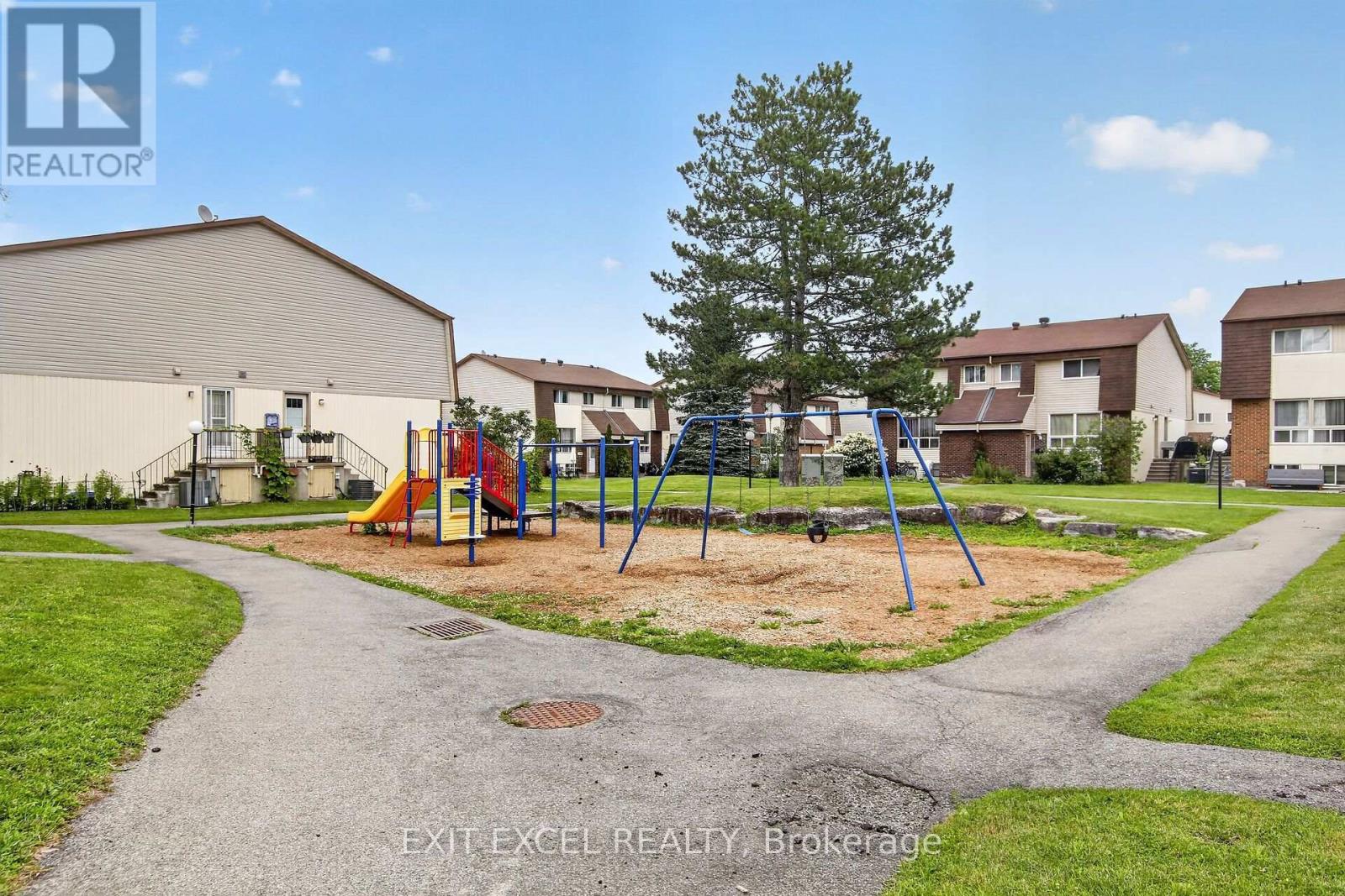 34A FORESTER CRESCENT - 22