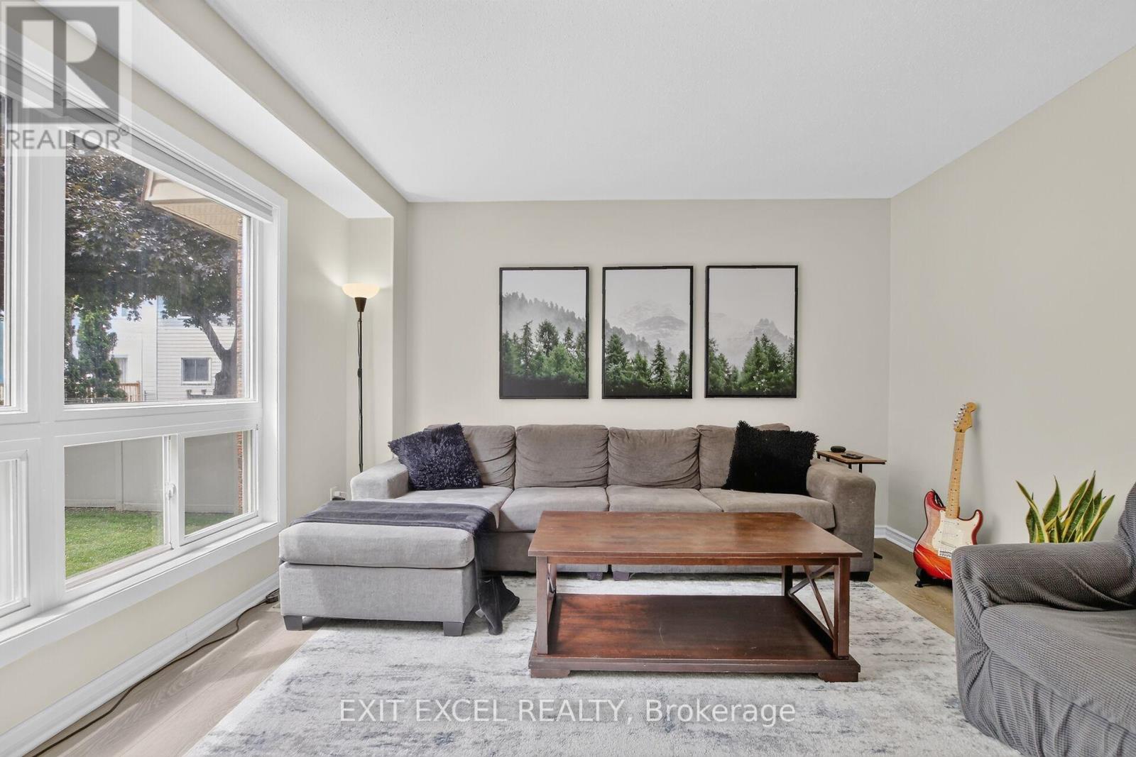 34A FORESTER CRESCENT - 4