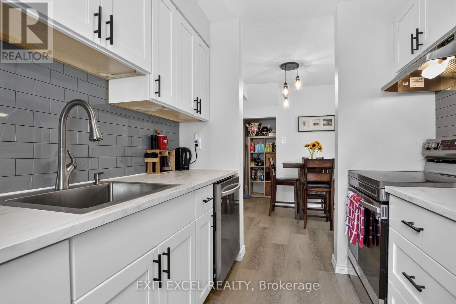 34A FORESTER CRESCENT - 8